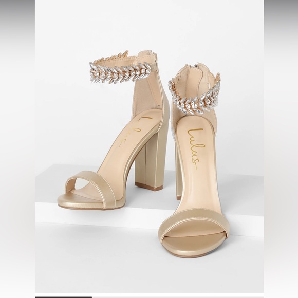 Lulus - Picture 1 of 7